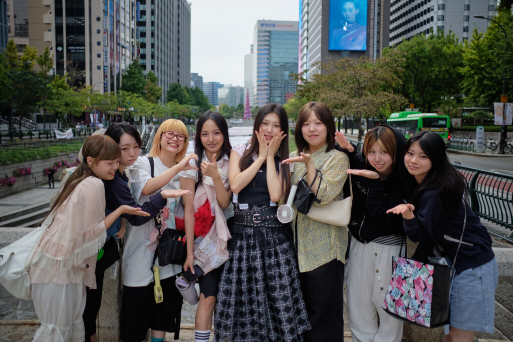 【韓国スタイリング研修2026】K-Fashionの現場で実践！スタイリスト学科2年生がソウルでフォトシューティング！